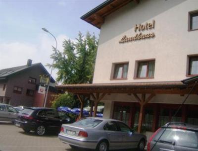 Hotel Landhaus Nendeln Bagian luar foto